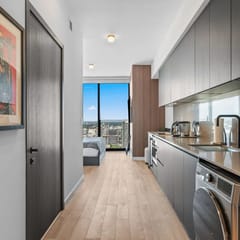 E11 Studio - 2402