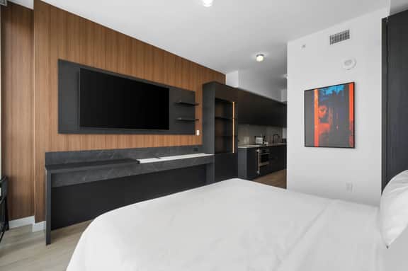 E11 Studio - 3503B - Image 3